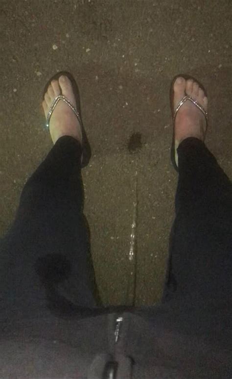 piss amateur|peegonewild .